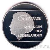  25  1994 50       