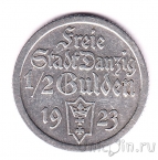 ������ 1/2 �������� 1923