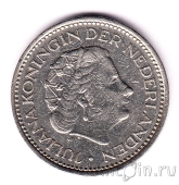 ���������� 1 ������� 1976